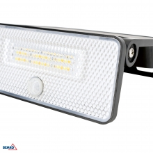 SOLAR-LED-FLUTER SOKER 8W 1000LM 3000K/4000K/6500K IP54 SCHWARZ PIR-SENSOR